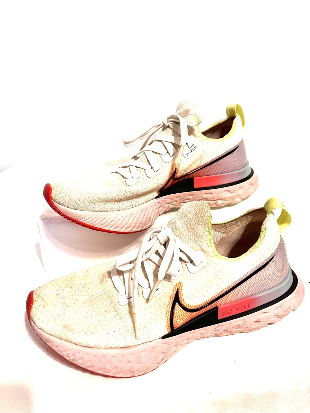 Nike Women’s React Infinity Flyknit Sneakers -Size 9-White/Pink Lightweight-Run